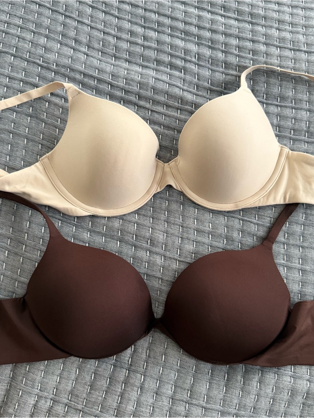 Skims Bras - Cream and Cocoa Brown